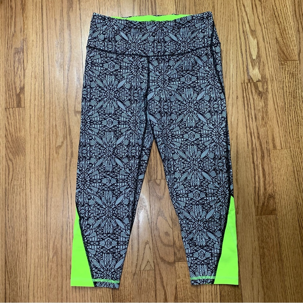 VSX Knockout by Victoria's Secret Capri Leggings Lace Neon Yellow Size M